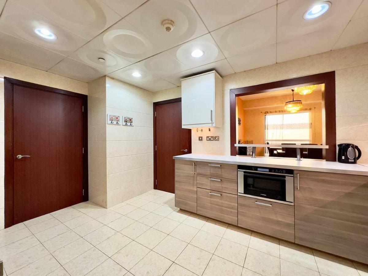 Ar Holiday Home Jbr 2 Дубай Экстерьер фото